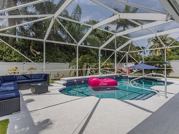 2738 Misty Oaks Circle, Royal Palm Beach FL 33411