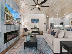 4015 Community Drive, Jupiter FL 33458