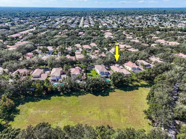 4015 Community Drive, Jupiter FL 33458