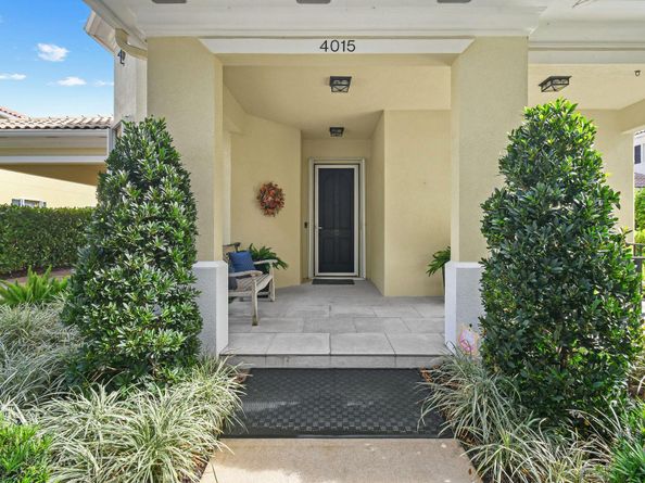 4015 Community Drive, Jupiter FL 33458