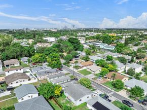 811 NW 5th Avenue, Hallandale Beach FL 33009