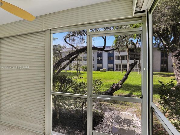 3160 Holiday Springs Boulevard 7104, Margate FL 33063