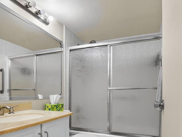 3025 Guildford B 3025, Boca Raton FL 33434