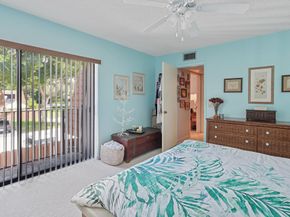 2522 Camelot Ct, Cooper City FL 33026-3649