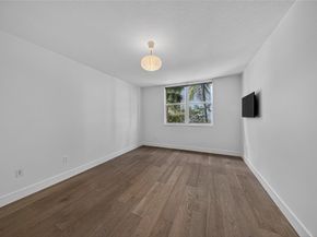 2421 NE 65th St 209, Fort Lauderdale FL 33308