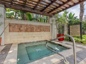 2421 NE 65th St 209, Fort Lauderdale FL 33308