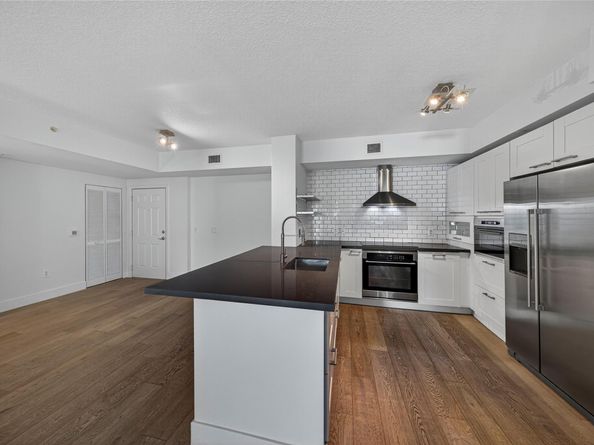 2421 NE 65th St 209, Fort Lauderdale FL 33308