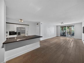 2421 NE 65th St 209, Fort Lauderdale FL 33308