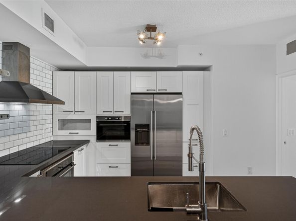 2421 NE 65th St 209, Fort Lauderdale FL 33308