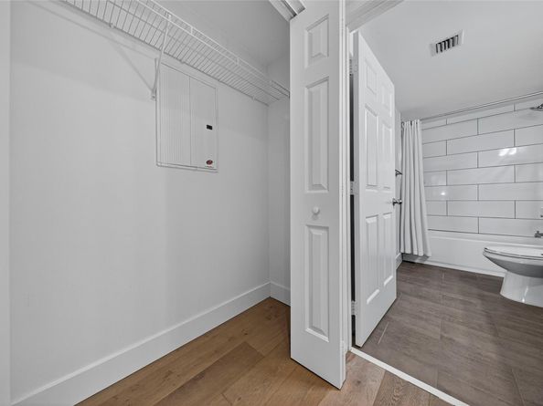 2421 NE 65th St 209, Fort Lauderdale FL 33308