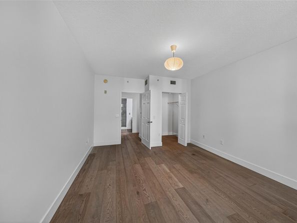 2421 NE 65th St 209, Fort Lauderdale FL 33308