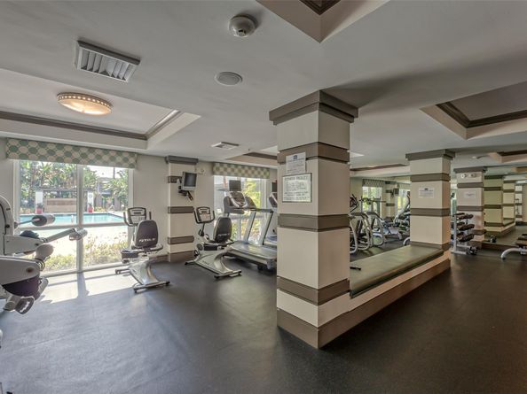 2421 NE 65th St 209, Fort Lauderdale FL 33308