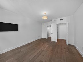 2421 NE 65th St 209, Fort Lauderdale FL 33308