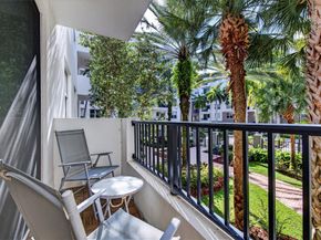 2421 NE 65th St 209, Fort Lauderdale FL 33308