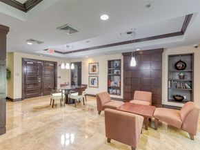 2421 NE 65th St 209, Fort Lauderdale FL 33308