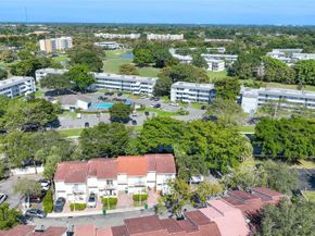 8464 Lagos De Campo Blvd 8464, Tamarac FL 33321