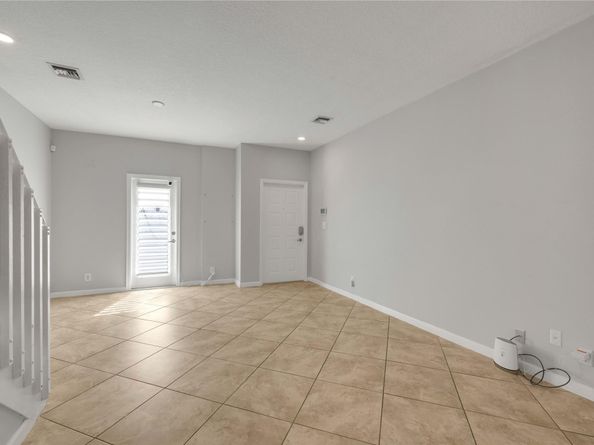 8464 Lagos De Campo Blvd 8464, Tamarac FL 33321