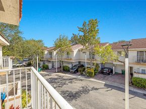 8464 Lagos De Campo Blvd 8464, Tamarac FL 33321