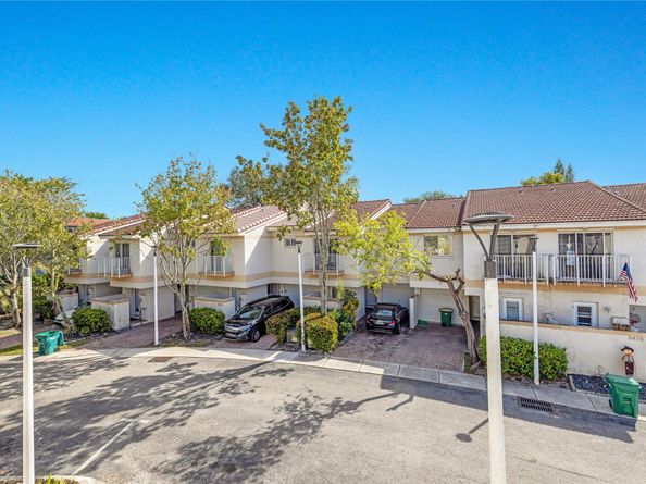 8464 Lagos De Campo Blvd 8464, Tamarac FL 33321