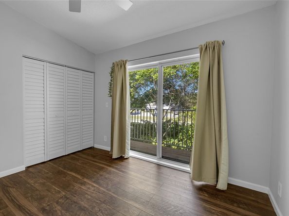 8464 Lagos De Campo Blvd 8464, Tamarac FL 33321