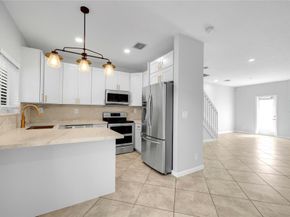 8464 Lagos De Campo Blvd 8464, Tamarac FL 33321