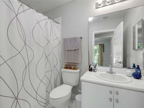 8464 Lagos De Campo Blvd 8464, Tamarac FL 33321