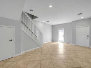 8464 Lagos De Campo Blvd 8464, Tamarac FL 33321