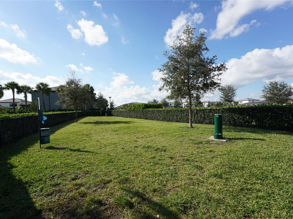 4460 Gramercy Dr, Fort Lauderdale FL 33309