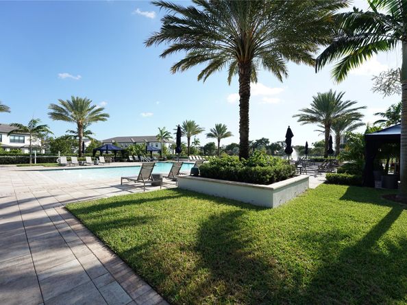 4460 Gramercy Dr, Fort Lauderdale FL 33309