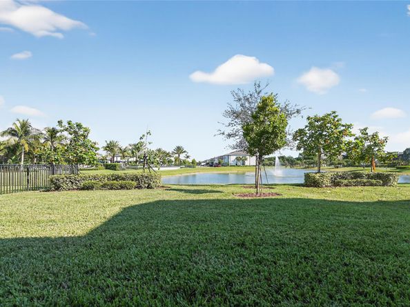 4460 Gramercy Dr, Fort Lauderdale FL 33309