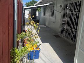 820 W Lakewood Road, West Palm Beach FL 33405