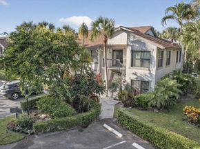11267 Pond View Drive B104, Wellington FL 33414