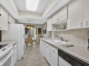 11267 Pond View Drive B104, Wellington FL 33414