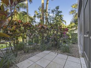 11267 Pond View Drive B104, Wellington FL 33414