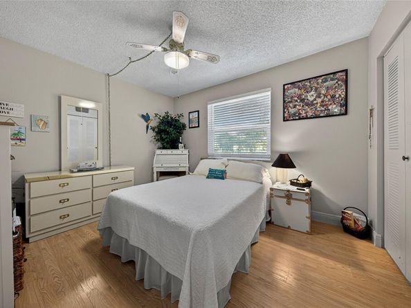 2222 N Cypress Bend Dr 201, Pompano Beach FL 33069