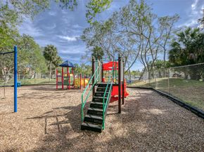 2222 N Cypress Bend Dr 201, Pompano Beach FL 33069