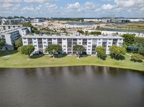 2222 N Cypress Bend Dr 201, Pompano Beach FL 33069