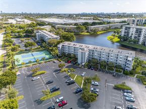 2222 N Cypress Bend Dr 201, Pompano Beach FL 33069