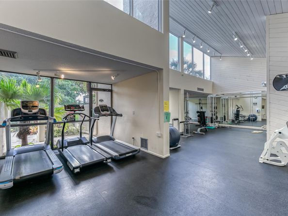 2222 N Cypress Bend Dr 201, Pompano Beach FL 33069