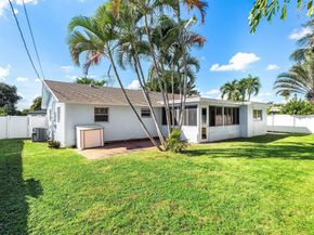 2814 SW 5th Street, Boynton Beach FL 33435