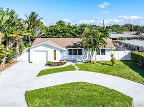 2814 SW 5th Street, Boynton Beach FL 33435