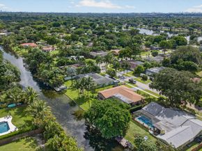 7337 SW 9th Ct, Plantation FL 33317