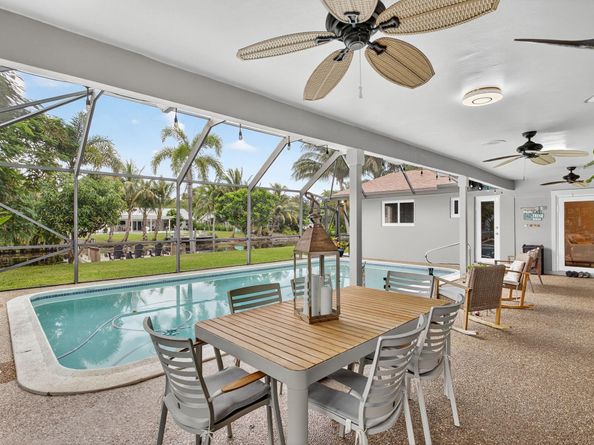 7337 SW 9th Ct, Plantation FL 33317