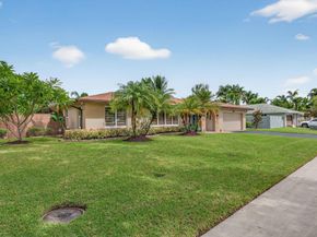 7337 SW 9th Ct, Plantation FL 33317
