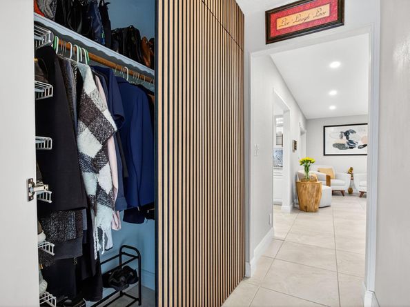 7337 SW 9th Ct, Plantation FL 33317