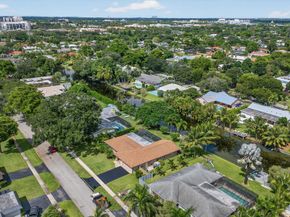 7337 SW 9th Ct, Plantation FL 33317