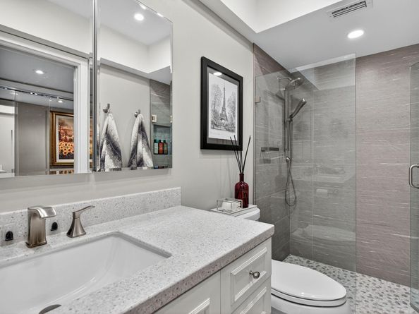 7337 SW 9th Ct, Plantation FL 33317