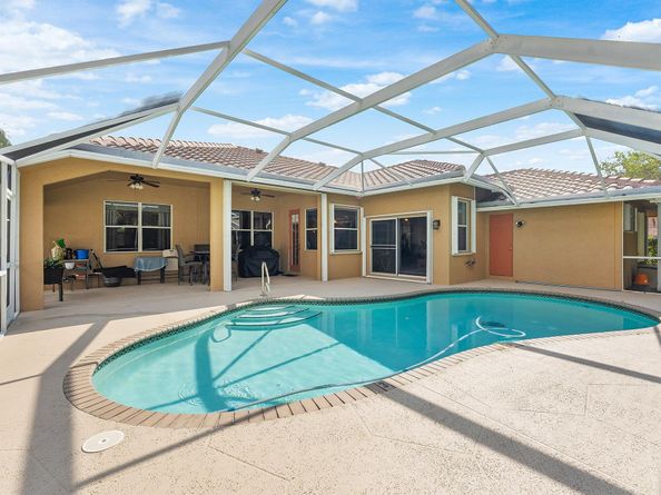 284 Cypress Trace, Royal Palm Beach FL 33411