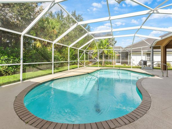 284 Cypress Trace, Royal Palm Beach FL 33411