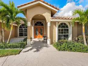 284 Cypress Trace, Royal Palm Beach FL 33411